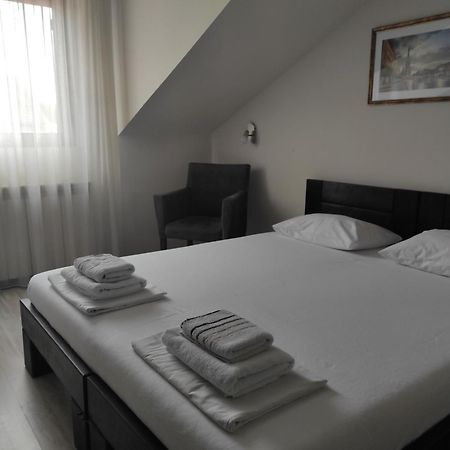 Apartments & Accommodation Stojic Nowy Sad Zewnętrze zdjęcie